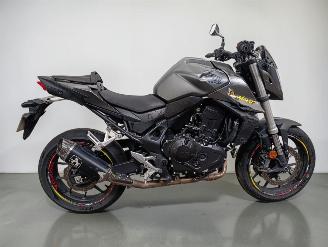 Vaurioauto  motor cycles Honda CB 750 A 2023/7