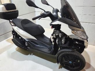 Schade scooter Piaggio  MP3 HP 2023/4