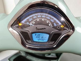 Piaggio  GTS picture 2