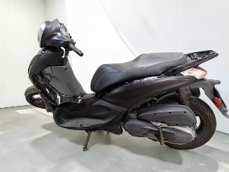 Piaggio  BEVERLY picture 3