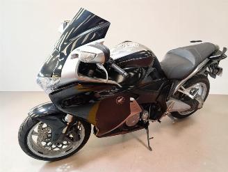 Honda VFR 1200  picture 14