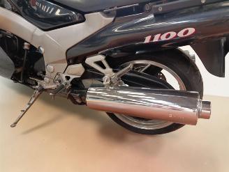 Kawasaki ZZ - R 1100  picture 15