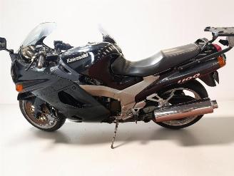 Kawasaki ZZ - R 1100  picture 18
