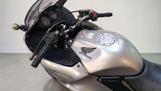 Honda NTV 650  picture 6