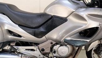Honda NTV 650  picture 9