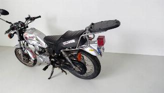 Yamaha SR 125  picture 5