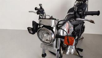 Yamaha SR 125  picture 2