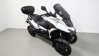 damaged motor cycles Quadro  QOODER 2018/6