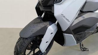 Yamaha  NMAX picture 14