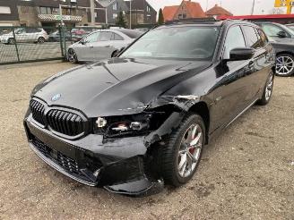 BMW 3-serie 0e xDrive M Sport Touring*HEAD-UP - PANO -AHK* picture 10