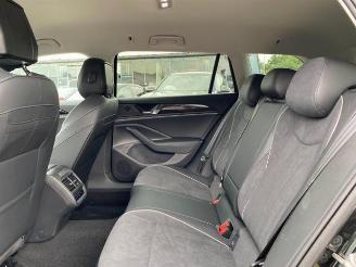 Volkswagen Passat Variant Business 1.5 TSI eHybrid picture 16