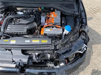 Volkswagen Passat Variant Business 1.5 TSI eHybrid picture 11