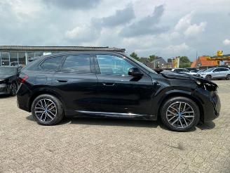 BMW iX1 xDrive30 M Sport *HEAD-UP - NAVI - AHK -KAM* picture 4
