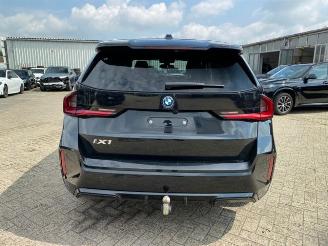 BMW iX1 xDrive30 M Sport *HEAD-UP - NAVI - AHK -KAM* picture 12