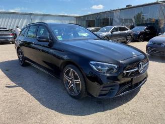 Auto incidentate Mercedes E-klasse 300 T AMG Lin *PANO - NAVI - KAM* 2022/2