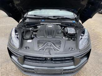 Porsche Macan S *PANO - BOSE - LUFTFEDER - AHK - KAM* picture 19