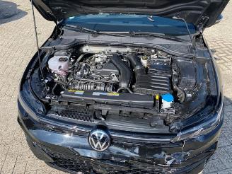 Volkswagen Golf Variant 1.5 eTSI DSG R-Line *NAVI - MATRIX* picture 13