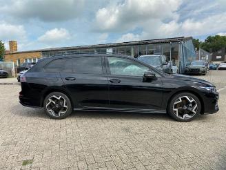 Volkswagen Golf Variant 1.5 eTSI DSG R-Line *NAVI - MATRIX* picture 3
