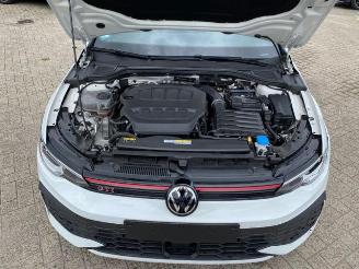 Volkswagen Golf GTI DSG picture 13