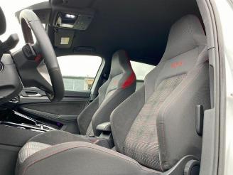 Volkswagen Golf GTI DSG picture 15