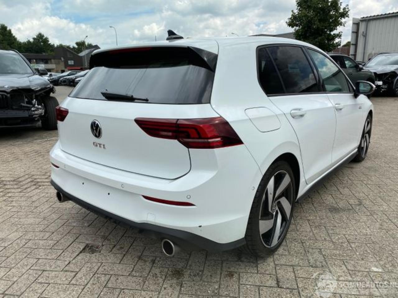 Volkswagen Golf GTI DSG