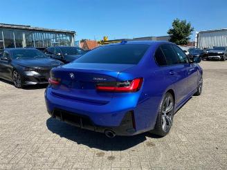 BMW 3-serie 0e xDrive M Sport *NAVI - AHK - KAM* picture 2