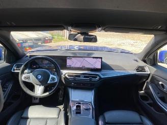 BMW 3-serie 0e xDrive M Sport *NAVI - AHK - KAM* picture 17