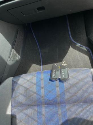 Volkswagen Golf R Variant 4Motion *KAM - AHK - NAV - PANO* picture 19