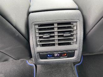 Volkswagen Golf R Variant 4Motion *KAM - AHK - NAV - PANO* picture 18