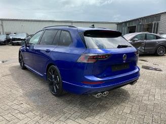 Volkswagen Golf R Variant 4Motion *KAM - AHK - NAV - PANO* picture 11