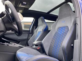 Volkswagen Golf R Variant 4Motion *KAM - AHK - NAV - PANO* picture 14