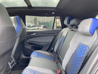 Volkswagen Golf R Variant 4Motion *KAM - AHK - NAV - PANO* picture 15