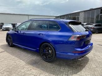 Volkswagen Golf R Variant 4Motion *KAM - AHK - NAV - PANO* picture 10