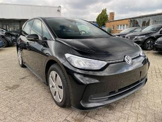 Vaurioauto  passenger cars Volkswagen ID.3 Pro *NAVI - KAM* 2025/5