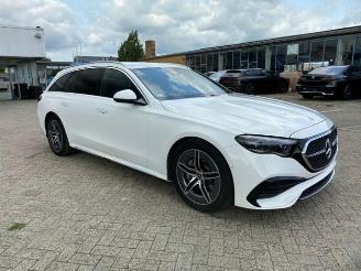 Mercedes E-klasse 300 T dition AMG Lin *NAVI - AHK - KAM* picture 3