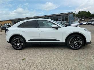 Porsche Macan 4 *PANO - BOSE - NAVI - KAM* picture 9