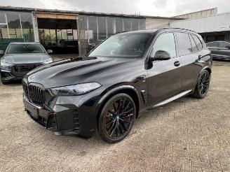 skadebil auto BMW X5 xDrive50e M Sport PRO *PANO- LUFT - 22" * 2024/7