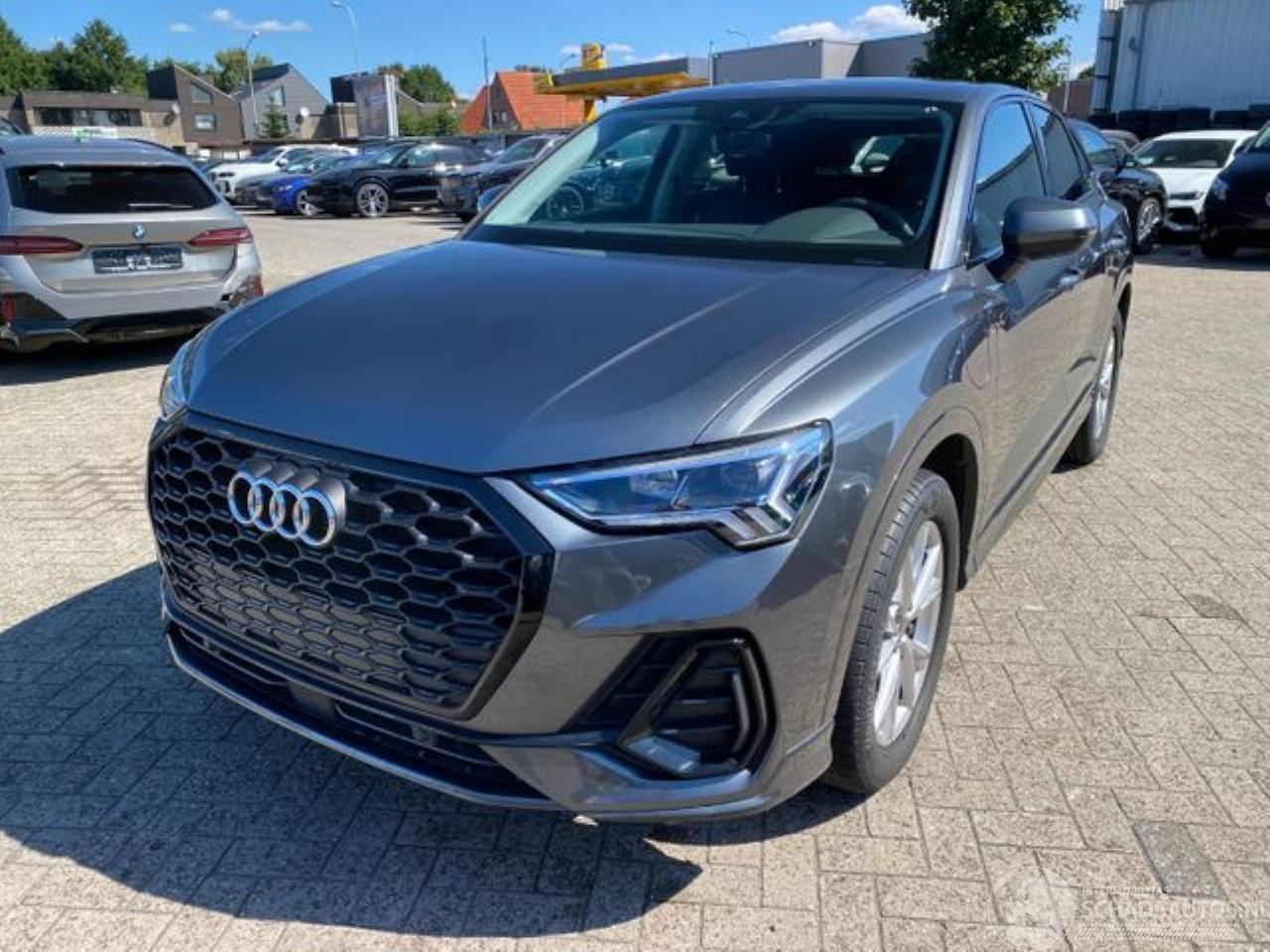 Audi Q3 Sportback 45 TFSIe S line *NAVI - KAM*