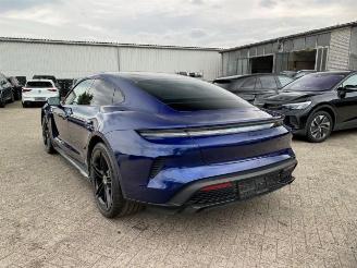 Porsche Taycan Turbo S *HEAD-UP - PANO -KERAMIK* picture 11