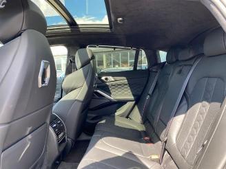 BMW X6 M Competition *HEAD-UP - PANO - AHK - NAVI* picture 17
