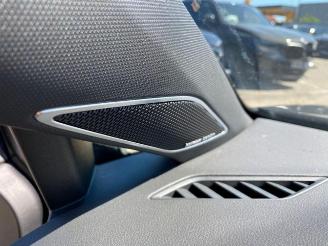 Volkswagen Golf R 4Motion Black Edition *AKRAPOVIC-HEAD-UP* picture 16