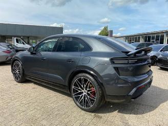 Porsche Macan Turbo *PANO - NAVI - KAM - BOSE* picture 2