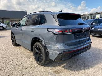 Voiture accidenté Volkswagen Tiguan 2.0 TDI DSG 4Motion R-Line * KAM - NAVI * 2024/7