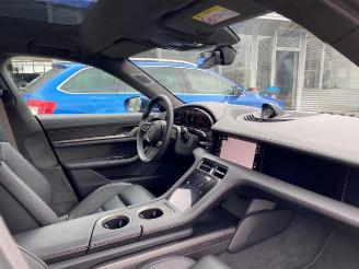 Porsche Taycan Turbo S *HEAD-UP -PANO -KERAMIK* picture 15