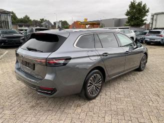 Volkswagen Passat Variant 2.0 TDI DSG Elegance 4Motion picture 6
