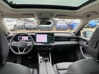 Volkswagen Passat Variant 2.0 TDI DSG Elegance 4Motion picture 17