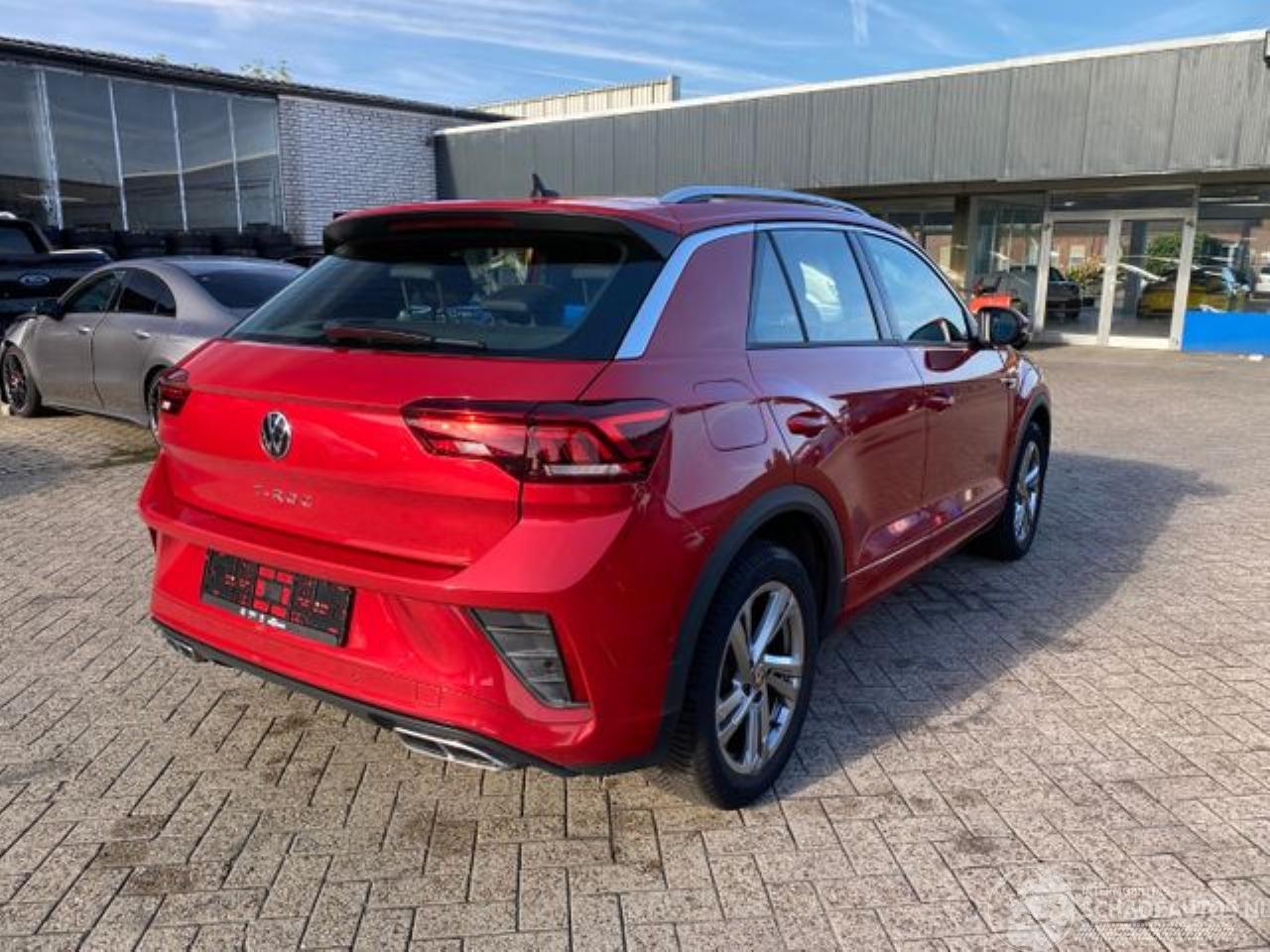 Volkswagen T-Roc 1.5 TSI DSG R-Line * KAM - NAV - PANO *