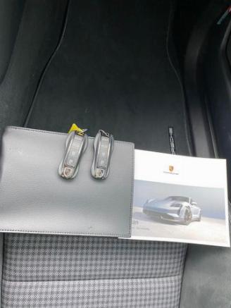 Porsche Taycan Turbo S *PCCB - SOFTCLOSE - PANORAMA* picture 18