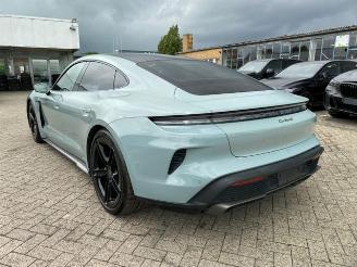 Voiture accidenté Porsche Taycan Turbo S *PCCB - SOFTCLOSE - PANORAMA* 2024/5