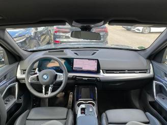 BMW iX1 eDrive20 M Sport Pro * KAM - HUD - NAV -AHK* picture 14